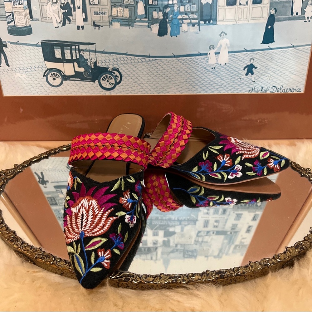 Anthropologie Paz Beaded Black Floral Slide size 38